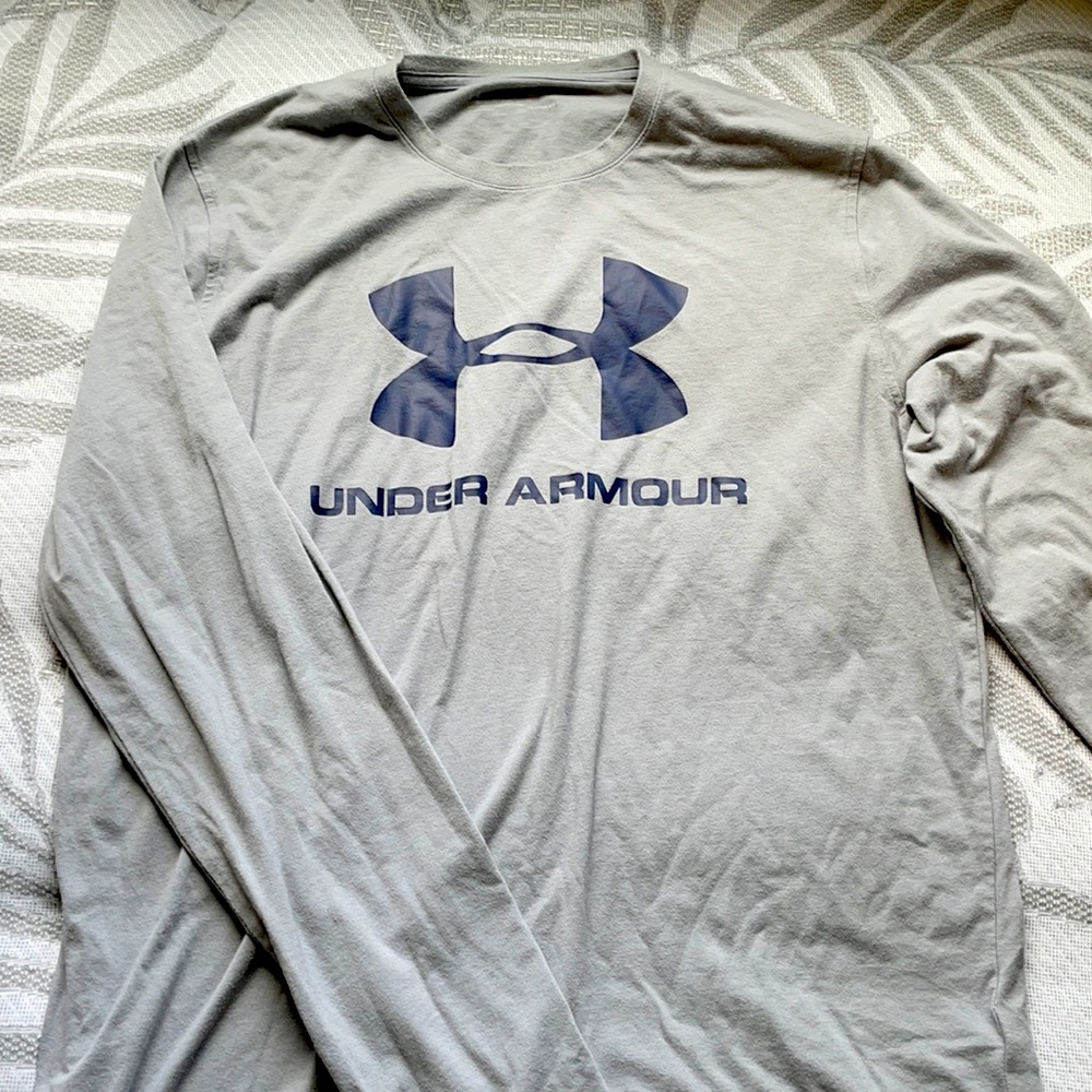 Under Armour long sleeve, gray.